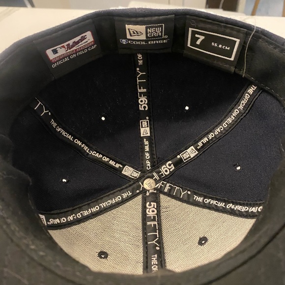 Boston Red Sox- the official on field cap of MLB (size 7- 55.8cm) - Picture 2 of 6